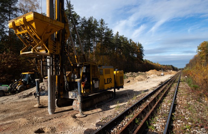Pociągi nie wrócą na odcinek Warka – Radom także w grudniu