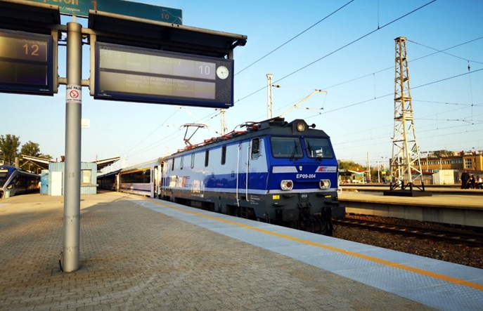 Środki na konto zamiast bonu. Zmiana w przyznawaniu rekompensat PKP Intercity