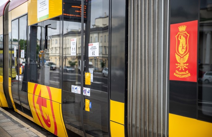 Połowa miejsc siedzących lub 30% wszystkich od soboty