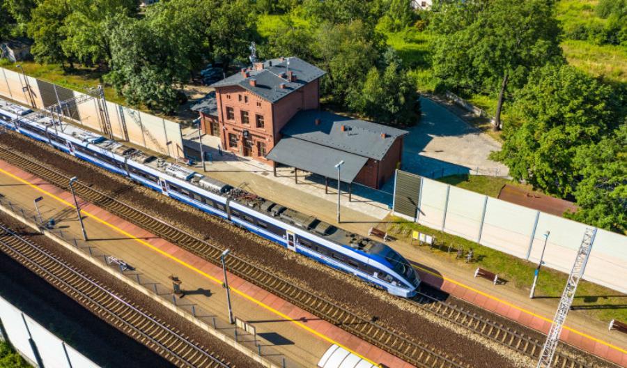 PKP PLK: Coraz więcej ekranów akustycznych. Czy jest alternatywa? PKP PLK: Coraz więcej ekranów akustycznych. Czy jest alternatywa?