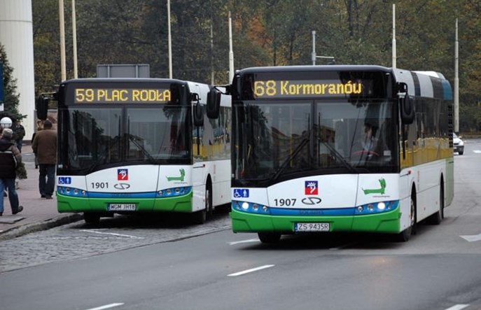 Szczecin idzie pod prąd. Obniży ceny biletów okresowych