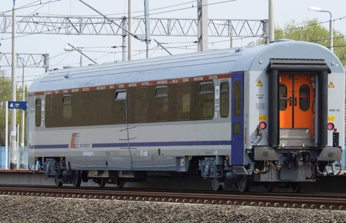 FPS przekazał PKP Intercity pierwsze dwa wagony restauracyjne