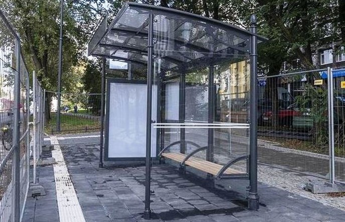 Łódź: Secesja na przystankach. Nowy wygląd wiat