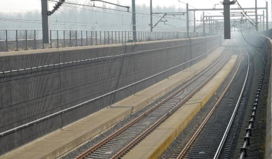 Alstom pierwszą firmą na świecie z pełną certyfikacją najnowszego ETCS Alstom pierwszą firmą na świecie z pełną certyfikacją najnowszego ETCS