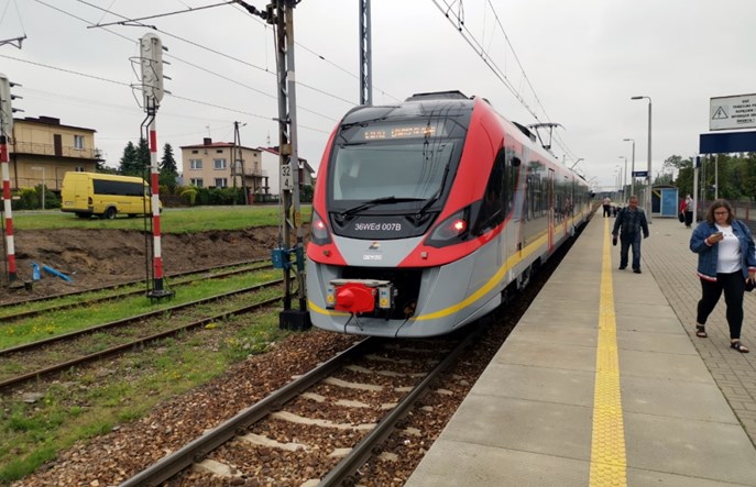 Łowicz: Autobusy w stronę Łodzi do połowy 2021 r., prace na E20 jeszcze przez dwa lata