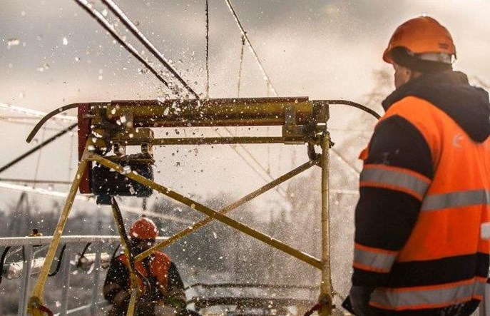 Prezes PGE nie wyklucza kupienia PKP Energetyki od CVC