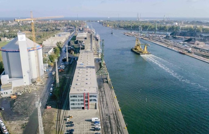 PKP Cargo będzie wozić cukier. Koleją i samochodami