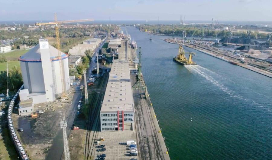 PKP Cargo będzie wozić cukier. Koleją i samochodami PKP Cargo będzie wozić cukier. Koleją i samochodami