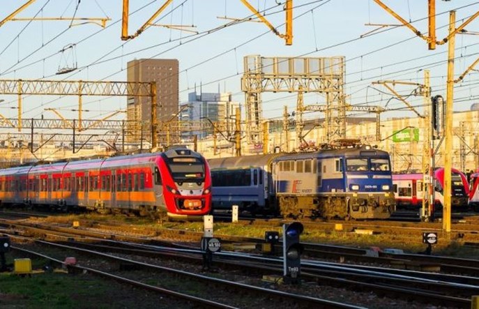 Kolej bardziej punktualna niż przed rokiem