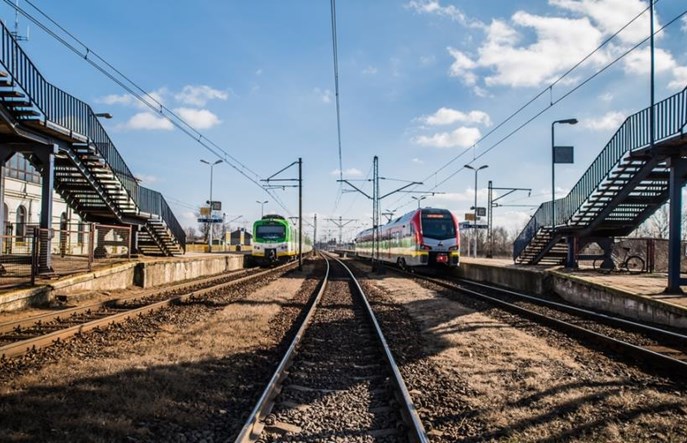 Łowicz: Opóźnienie robót związane z projektem i pandemią? Trakcja odpiera zarzuty