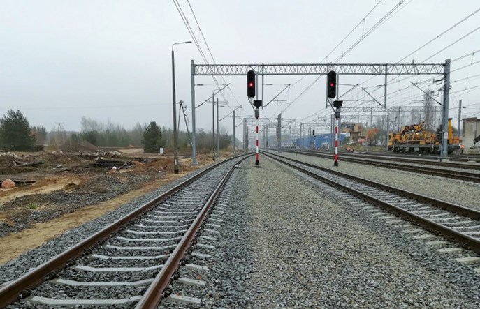 Transprojekt Gdański zaprojektuje podbicie torów na CMK do 250 km/h