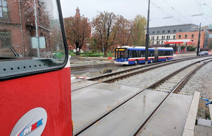 Bydgoszcz prezentuje nowy układ linii po otwarciu nowych torowisk
