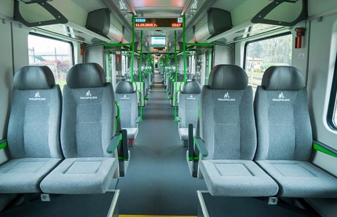 Furgalski: Znieśmy limity napełnień na kolei i w komunikacji miejskiej