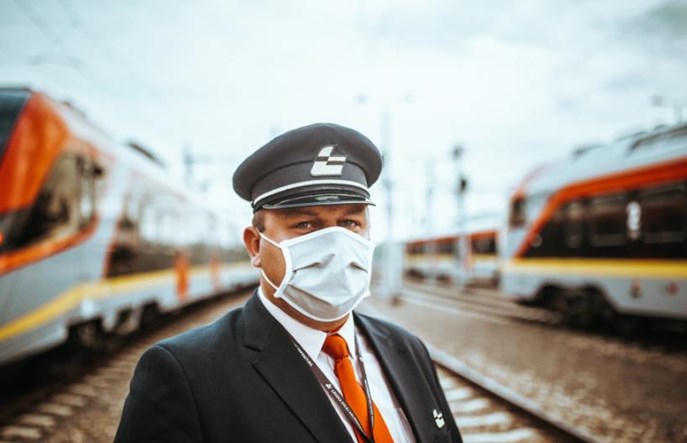 Gdyby pasażerowie zarażali, chorowaliby konduktorzy