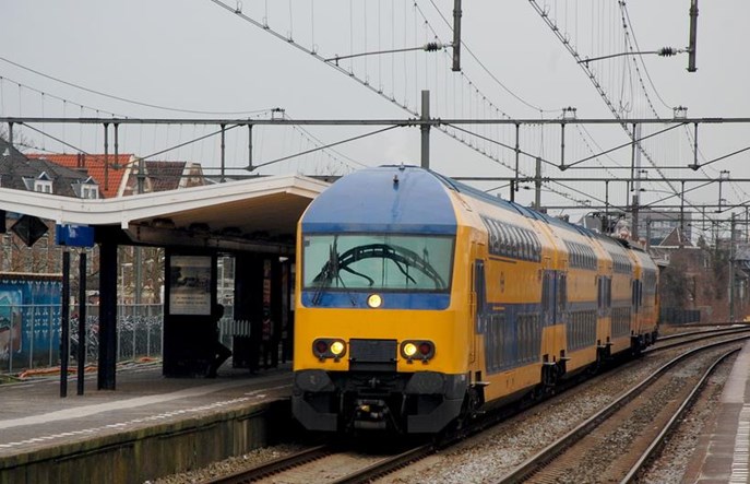 Eurostat: Wielkie spadki przewozów pasażerskich w Europie. Holandia wyjątkiem