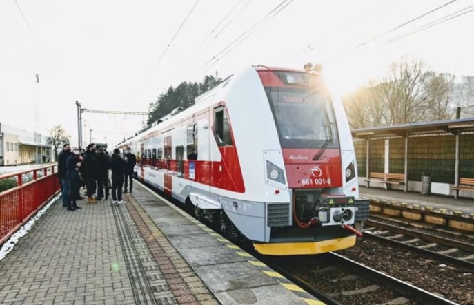 Słowackie Pantery już wożą pasażerów. W pierwszy kurs pojechały do Polski