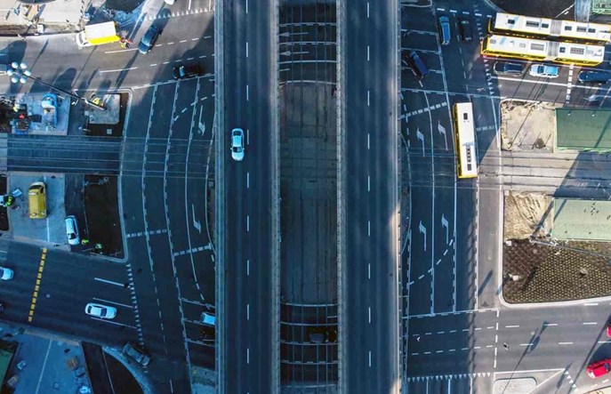 Warszawa: Działają pasy przy Dw. Centralnym. W przyszłym roku – rondo Dmowskiego