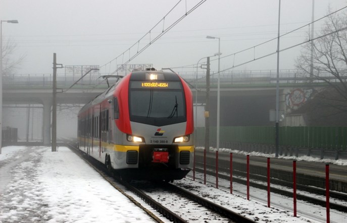 ŁKA do Ostrowa: Komunikacja zastępcza i różne trasy przejazdu przez Łódź