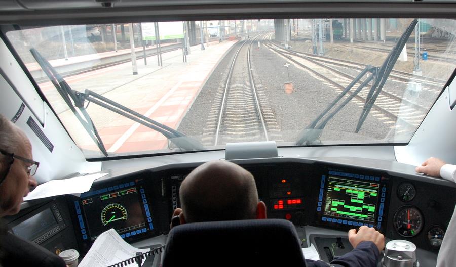 Warszawa: Którędy pobiegnie druga para torów do Nasielska? Warszawa: Którędy pobiegnie druga para torów do Nasielska?