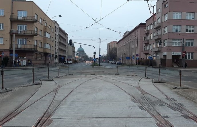 Łódź: Częściowy powrót tramwajów na remontowane skrzyżowanie
