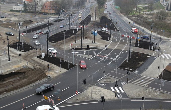 Toruń: Nowy odcinek torowiska otwarty. Dla kilku kursów nocnych