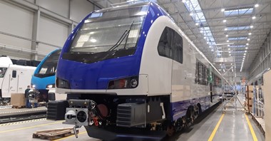 Pierwszy nowy pociąg Flirt dla PKP Intercity zestawiony