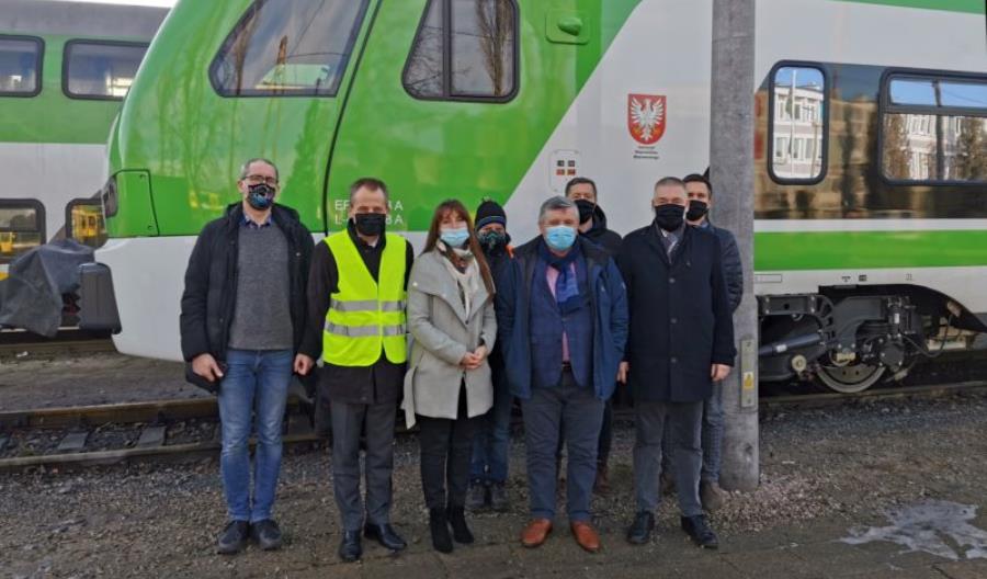 Stadler zakończył dostawy Flirtów z dwóch pierwszych umów z Kolejami Mazowieckimi Stadler zakończył dostawy Flirtów z dwóch pierwszych umów z Kolejami Mazowieckimi