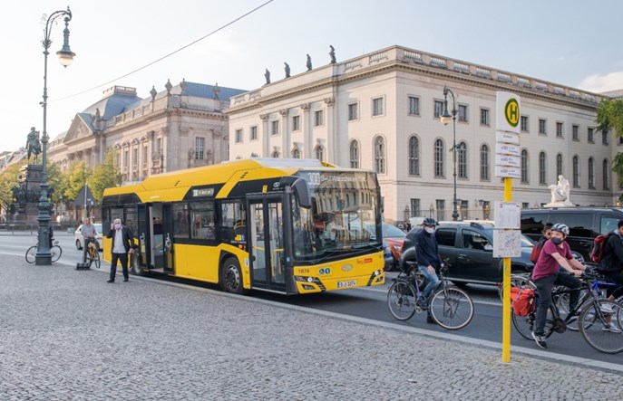 Berlin odebrał 90 elektrobusów Solarisa