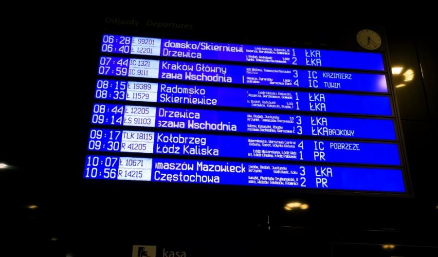 Łódź: Mniej pociągów do Warszawy. Nie ma wolnych torów postojowych Łódź: Mniej pociągów do Warszawy. Nie ma wolnych torów postojowych