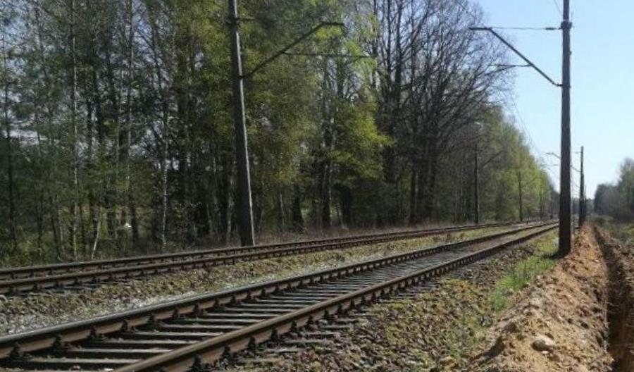 Wielu chętnych na wymianę sieci trakcyjnej na linii 22 [oferty]