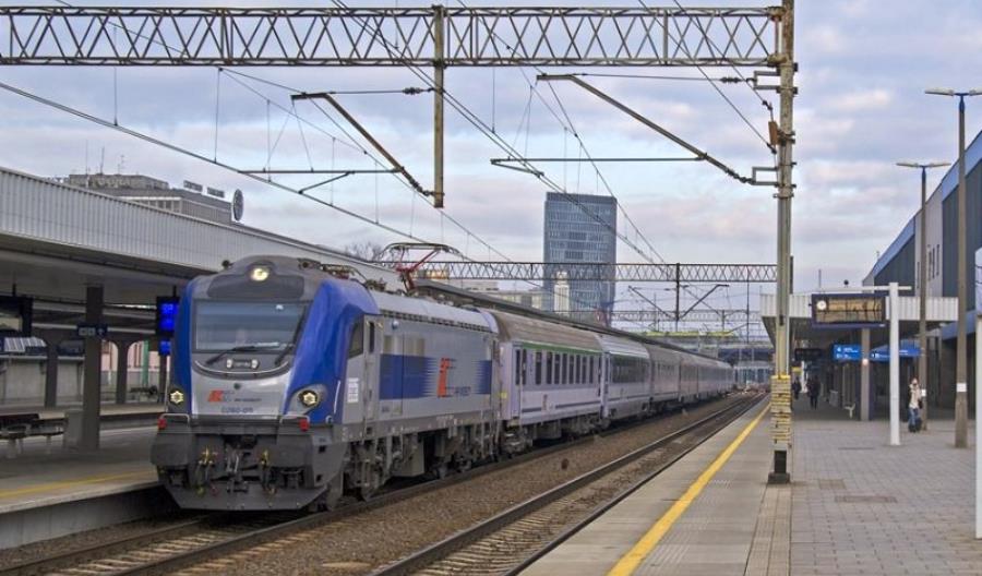 UTK szacuje spadek liczby pasażerów w 2020 r. na 40% UTK szacuje spadek liczby pasażerów w 2020 r. na 40%