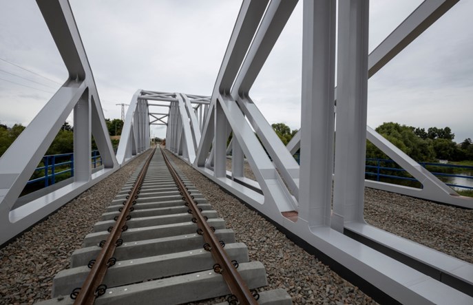 Wstrzymane dofinansowanie do linii radomskiej? PKP PLK i CUPT wyjaśniają