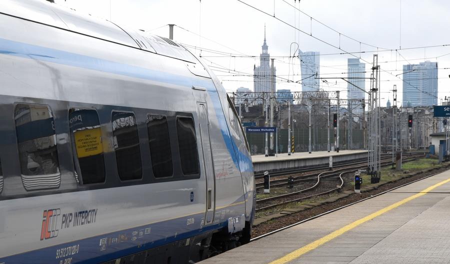 Problemy z ETCS na magistrali E65 z Warszawy do Trójmiasta Problemy z ETCS na magistrali E65 z Warszawy do Trójmiasta