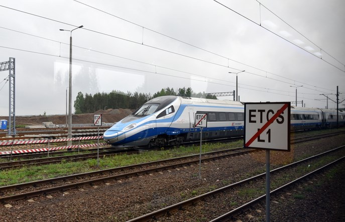 Coraz więcej linii z ETCS. Ale czy korzystają z niego pociągi?