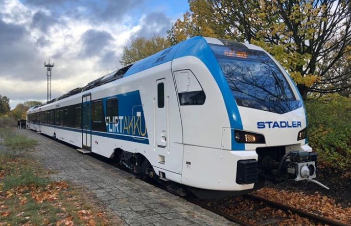 Prywatni operatorzy przejmą 55 akumulatorowych Flirtów w północnych Niemczech