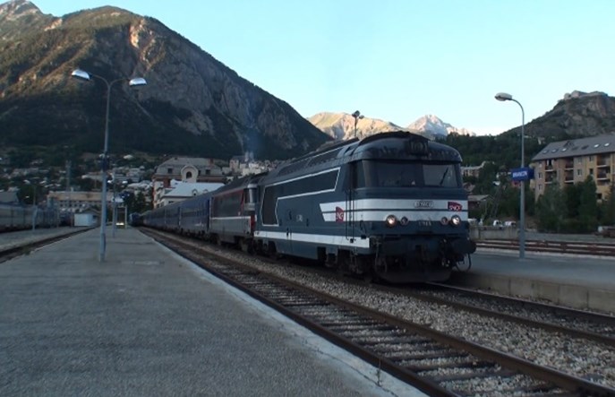 Francja będzie reaktywować swoje nocne pociągi