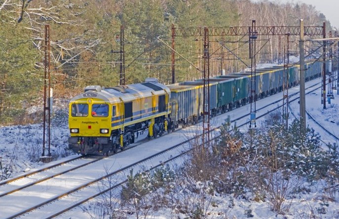 Czy jazda spalinowa pod siecią trakcyjną jest w Polsce nieekologiczna?