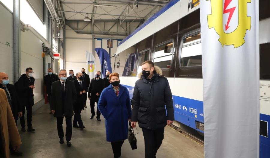 PKP Intercity: Unowocześnienie ED74 to komfort dla pasażerów. Dobra współpraca z Pesą PKP Intercity: Unowocześnienie ED74 to komfort dla pasażerów. Dobra współpraca z Pesą