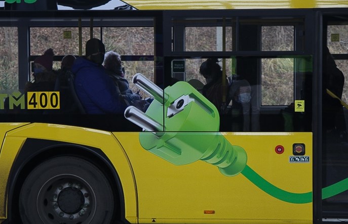Śląskie: Dofinansowanie dla autobusów elektrycznych i wodorowych w GZM, Rybniku, Cieszynie i Żorach