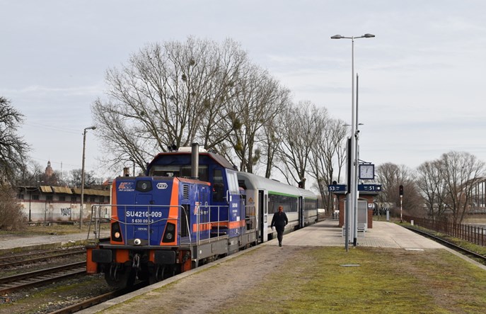 PKP Intercity ma problem z lokomotywami spalinowymi. Modernizacja SM42 jest opóźniona