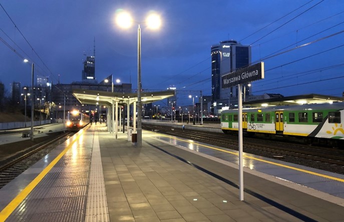 Drogi prąd dla kolei. Zapłacą pasażerowie i samorządy?