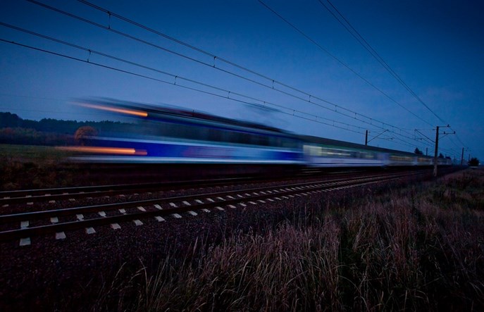 Zmiana czasu z zimowego na letni. Jak wpłynie na kursowanie pociągów PKP Intercity?
