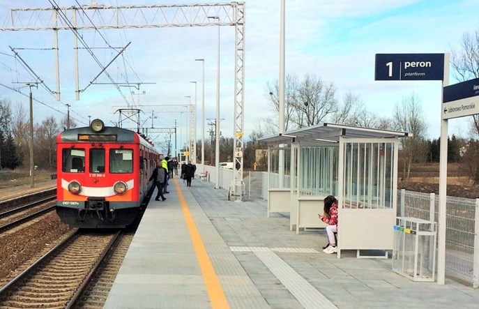 Książki z nowym peronem