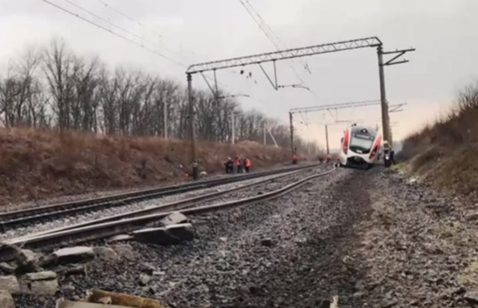 Wykolejenie ukraińskiego pociągu IC [film]