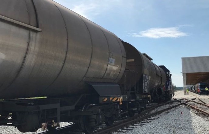 Egger dzięki bocznicy zdjął z dróg 1000 ciężarówek 