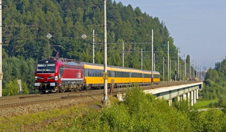 RegioJet planuje pociąg nocny z Pragi do Amsterdamu i Brukseli