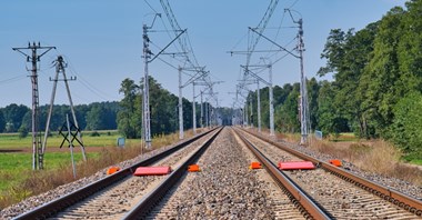 Systemy detekcji stanów awaryjnych taboru z rodziny ASDEK na polskich torach Systemy detekcji stanów awaryjnych taboru z rodziny ASDEK na polskich torach
