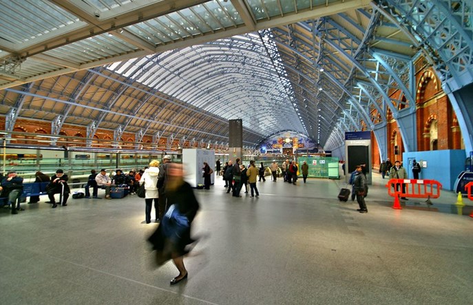 Lata pracy nad dokumentem, który nie poprawi praw pasażerów