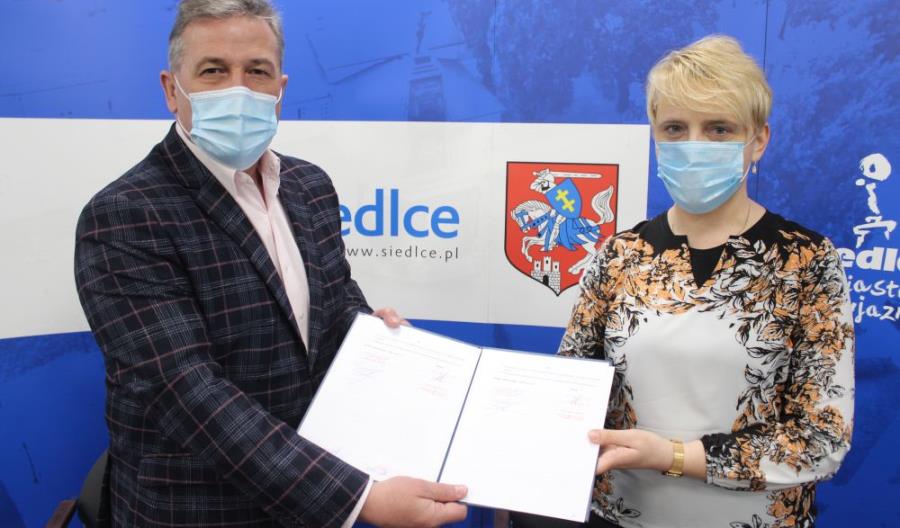 Zespół Szkół Ponadgimnazjalnych nr 6 w Siedlcach dołączył do patronackich szkół Kolei Mazowieckich Zespół Szkół Ponadgimnazjalnych nr 6 w Siedlcach dołączył do patronackich szkół Kolei Mazowieckich