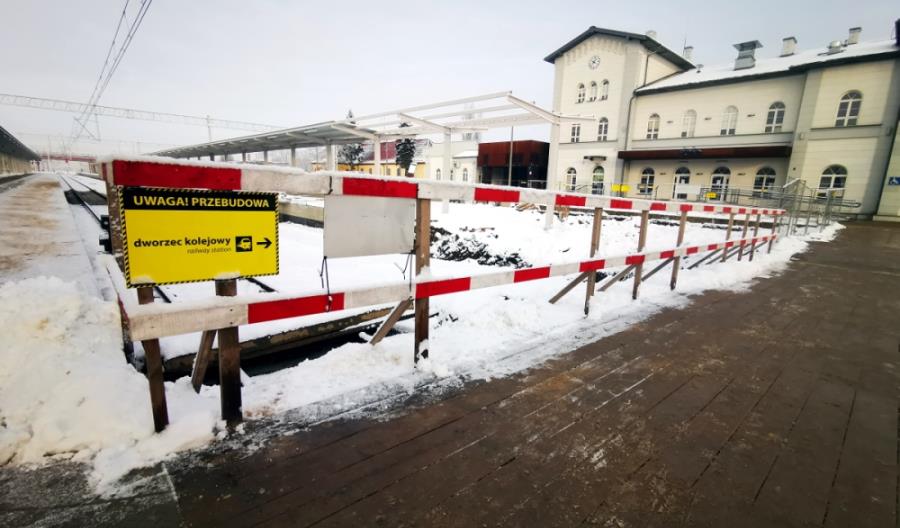 PLK: Modernizacja E20 zakończy się w starej perspektywie unijnej. Będą aneksy do umów PLK: Modernizacja E20 zakończy się w starej perspektywie unijnej. Będą aneksy do umów